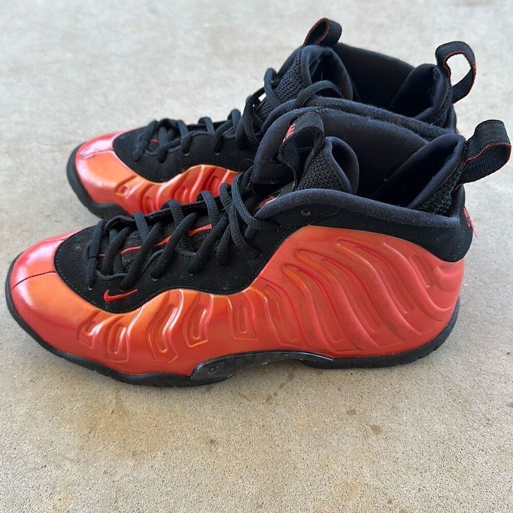 Nike Sneakers Air Foamposite One Youth Size 5.5 Red Habanero - Picture 4 of 14